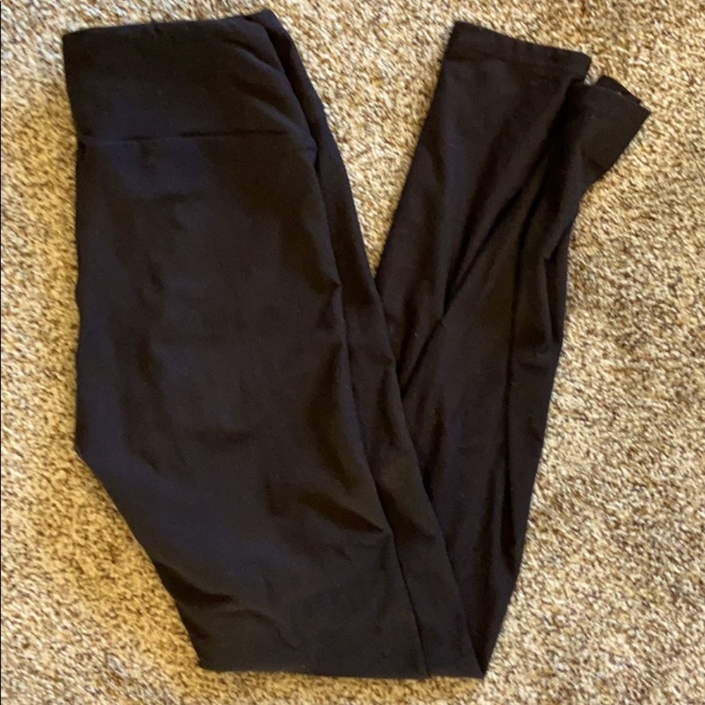 LuLaRoe one size black leggings